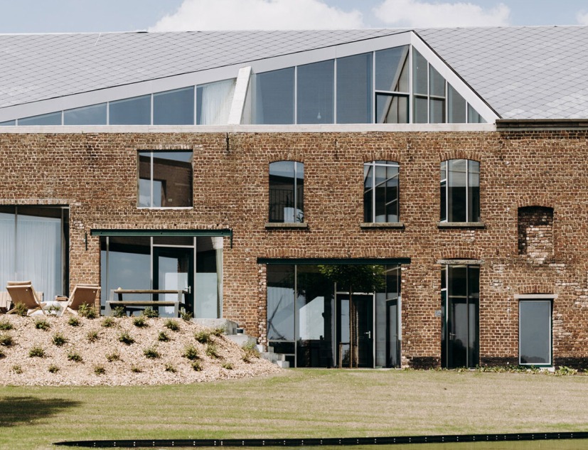 Lyco house by OYO Architects. Photograph by Karen Van der Biest