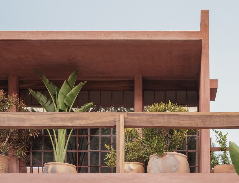 Red House by Ángel García Arquitectura. Photograph by César Béjar Studio