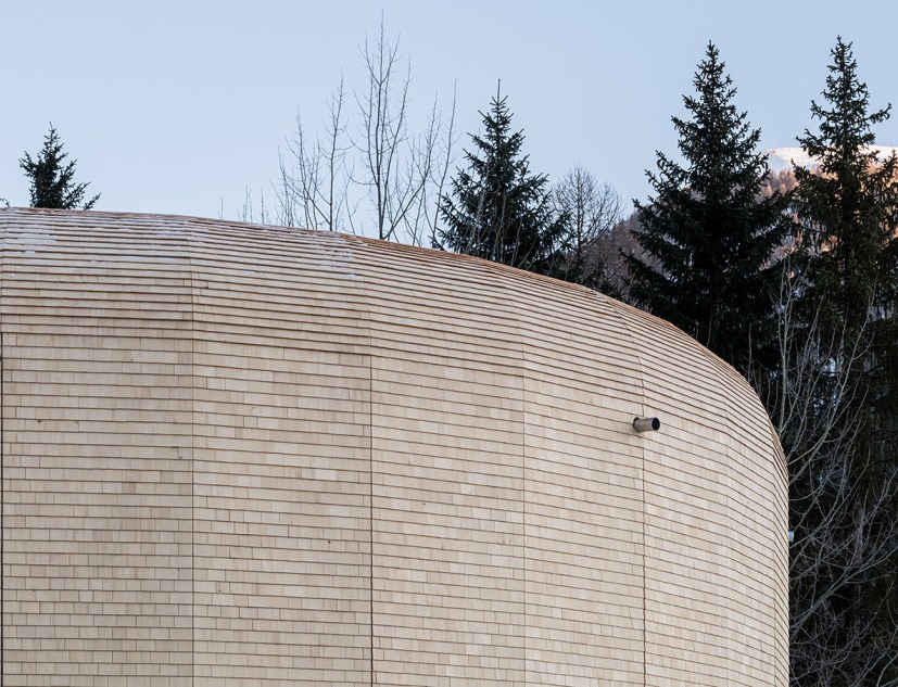 The ICON por SkreinStudios. Fotografía por Beat Bühler The ICON por SkreinStudios. Fotografía por Beat Bühler