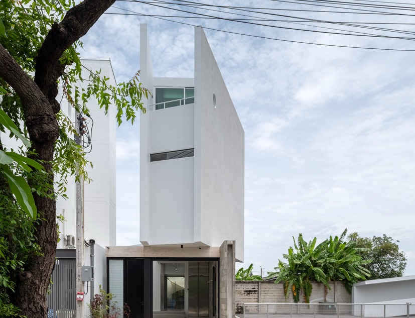 AA House by PHTAA. Photograph by Kukkong AA House by PHTAA. Photograph by Kukkong