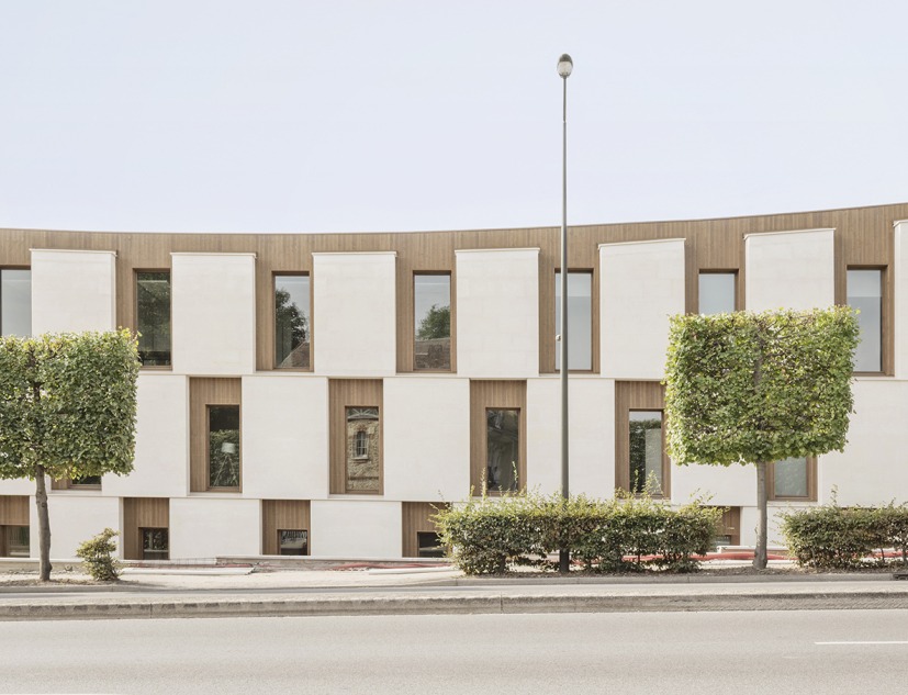 iXcampus Design School by SAME. Photograph by Schnepp Renou iXcampus Design School by SAME. Photograph by Schnepp Renou