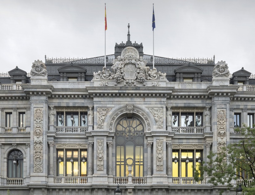 Fachada Banco de España. Fotografía cortesía por El Banco de España Fachada Banco de España. Fotografía cortesía por El Banco de España