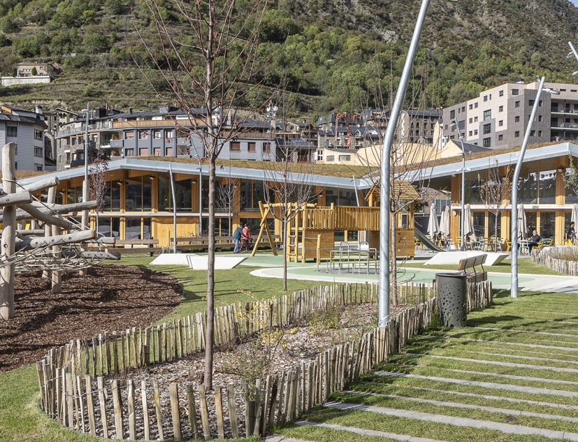 Parc de l’Ossa por Altura arquitectes. Fotografía por Rafael Vargas 