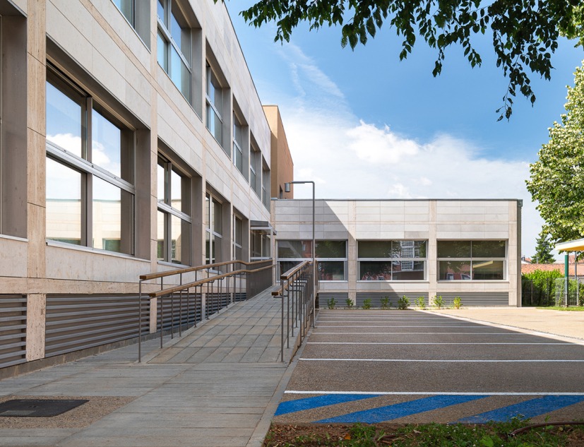 Pinilla Health Center by Gabriel Gallegos Borges. Photograph by Gabriel Gallegos Alonso