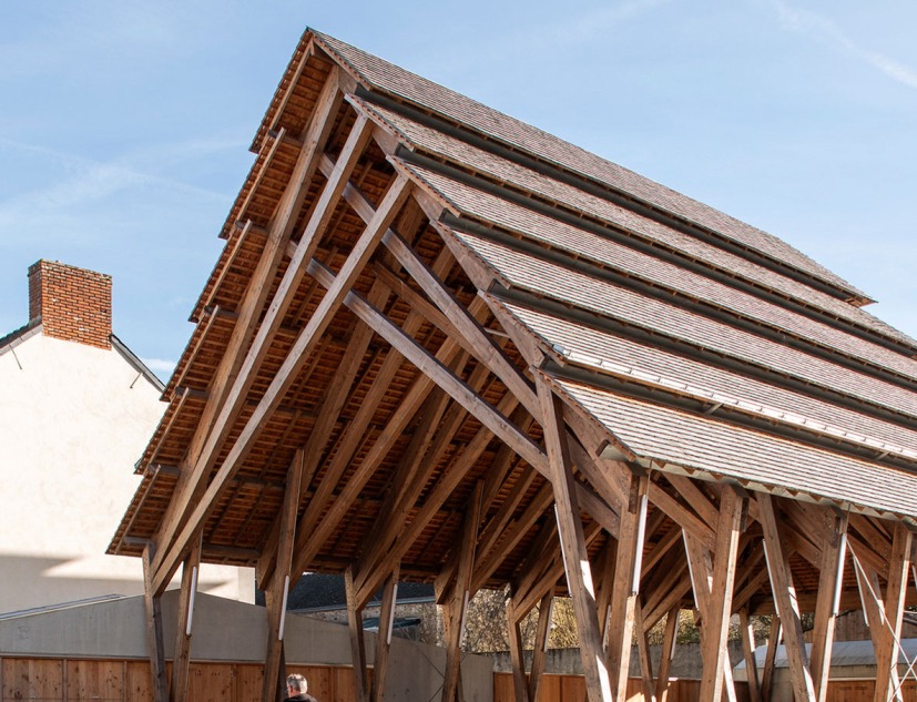 Missillac Market by LAUS architectes. Photograph by Gaëtan Chevrier