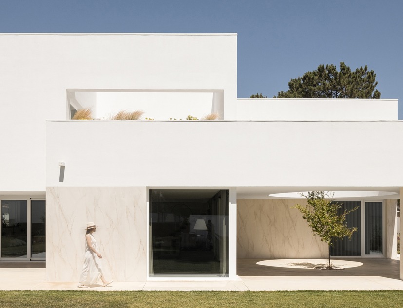 Verdizela House by Estúdio AMATAM. Photograph by Garcês