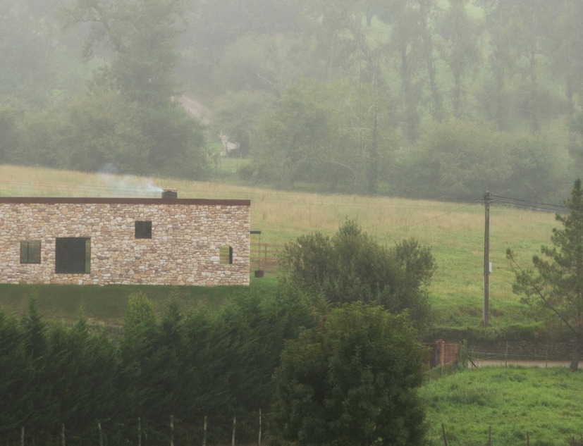 «Casa Reversa» por Héctor Navarro + arkhitekton. Fotografía por William Mulvihill