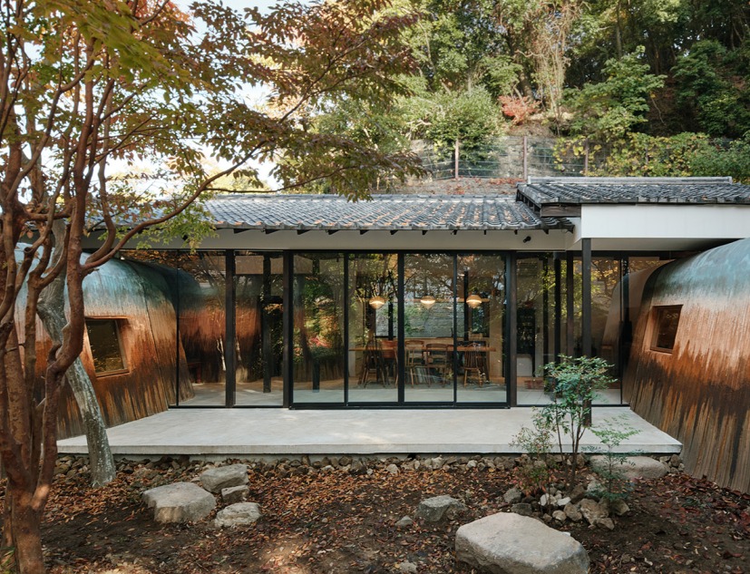 Haniyasu House by AATISMO. Photograph by Shinya Sato  