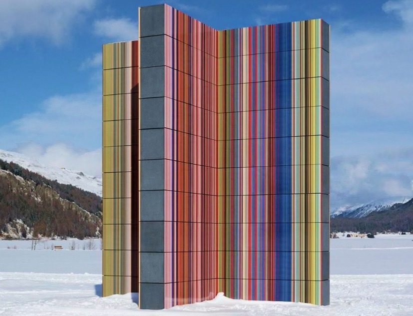 Gerhard Richter, STRIP TOWER (962), 2023. Sils Maria, Suiza, 2026. Fotografía por Schaub Stierli Fotografie. Cortesía de Gerhard Richter Kunststiftung y Luma Foundation