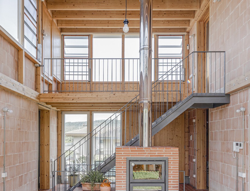 Casa en Cervelló por Arqbag. Fotografía por Marc Díaz