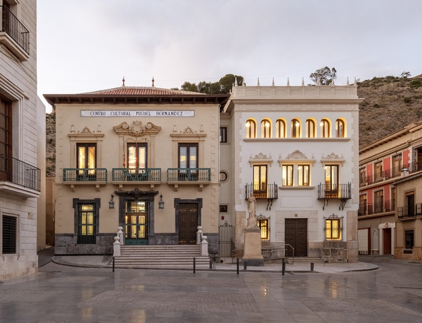 Rehabilitation of the old "Caja de Ahorros de Nuestra Señora de Monserrate" by Galiano Garrigós Arquitectos. Photograph by David Frutos 