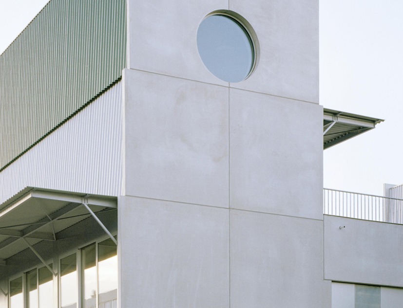 Magasin 4 - Concert Hall by CENTRAL OFAAU. Photograph by Maxime Delvaux