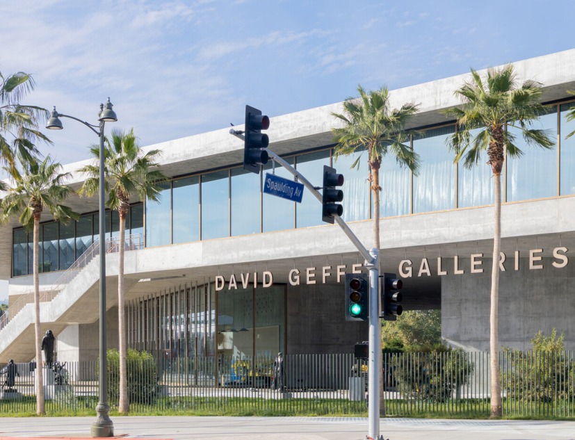 Exterior view northwest from Wilshire Boulevard, David Geffen Galleries at LACMA. Photograph by Iwan Baan, courtesy by Museum Associates/LACMA