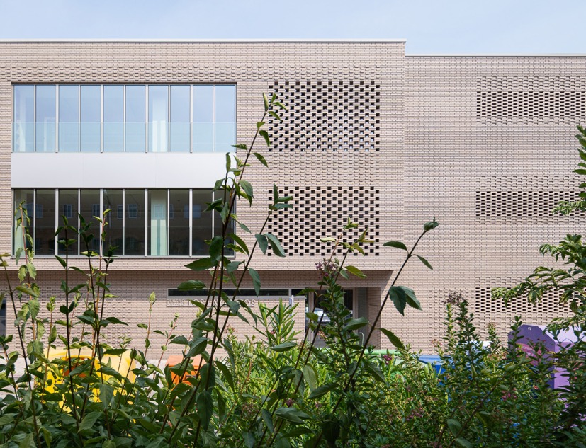 Centro Cultural «Los Lavaderos» por Módulo Arquitectos + AMD Arquitectos. Fotografía por Gabriel Gallegos Alonso