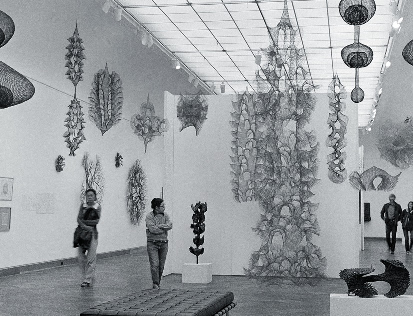 «Ruth Asawa: Retrospectiva» es una exposición organizada por el San Francisco Museum of Modern Art (SFMOMA) y el Museum of Modern Art, Nueva York (MoMA) en colaboración con el Museo Guggenheim Bilbao