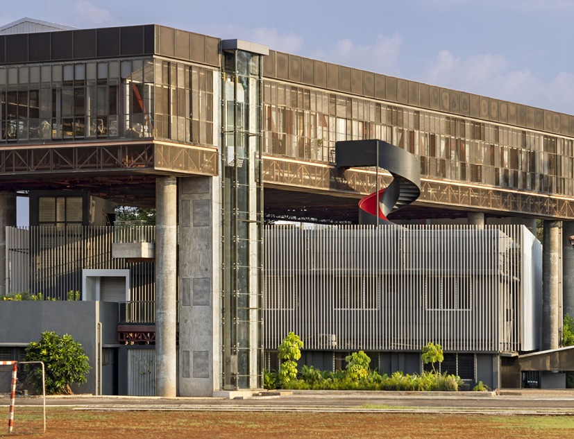 "Hoverspace" Extension to the KLE Society Head Office by Thirdspace. Photograph by Andre J Fanthome
