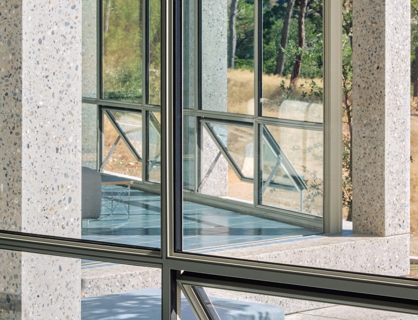 House in Aiguablava by López Rivera Arquitectos. Photograph by José Hevia