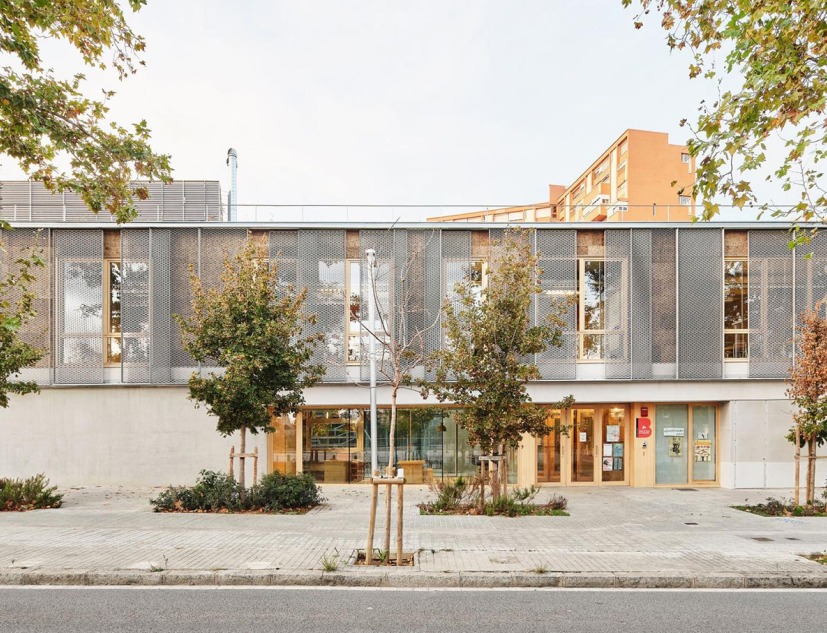 Prosperitat Youth Center by Miba Architects. Photograph by Adrià Goula