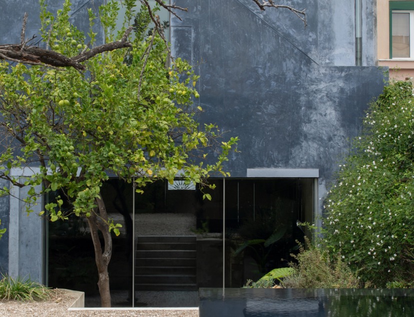 Blue house by extrastudio. Photograph by Mikael Olsson