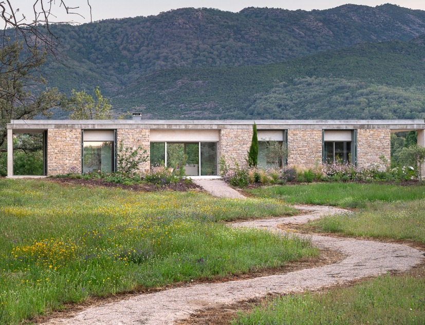 RJ House by Estudio Arquitectura Hago. Photograph by Gabriel Gallego