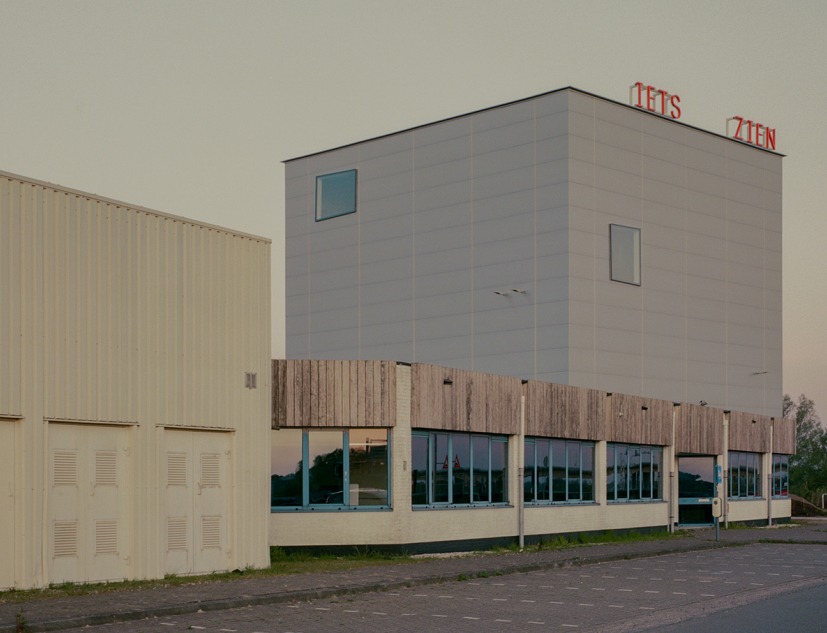 Showdepot DE.GROEN by Space Encounters. Photograph by Lorenzo Zandri