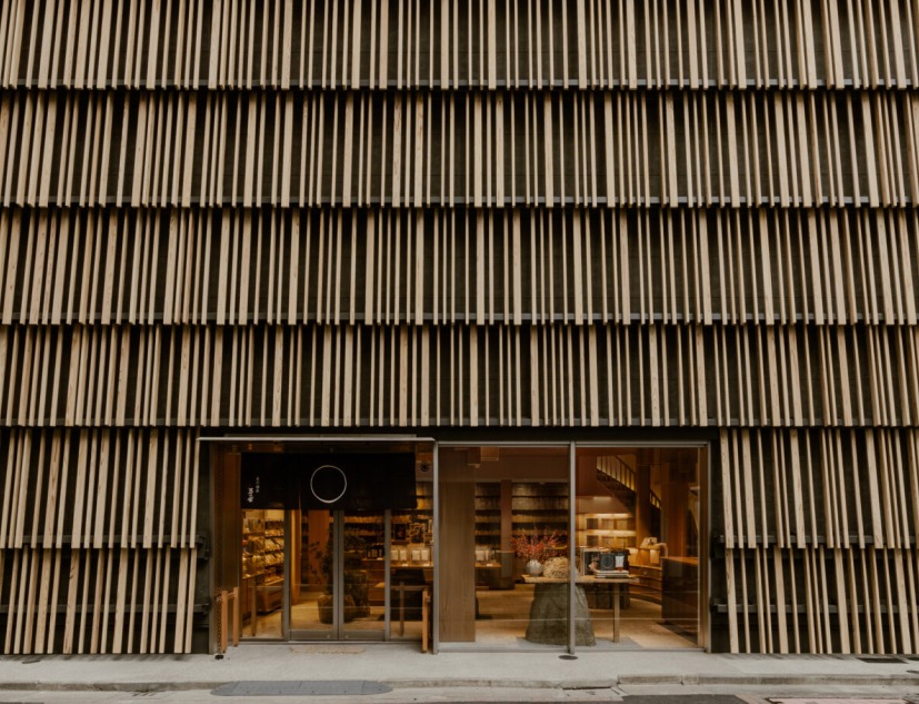 Kayanoya Ginza por KKAA. Fotografía por Keishin Horikoshi/SS