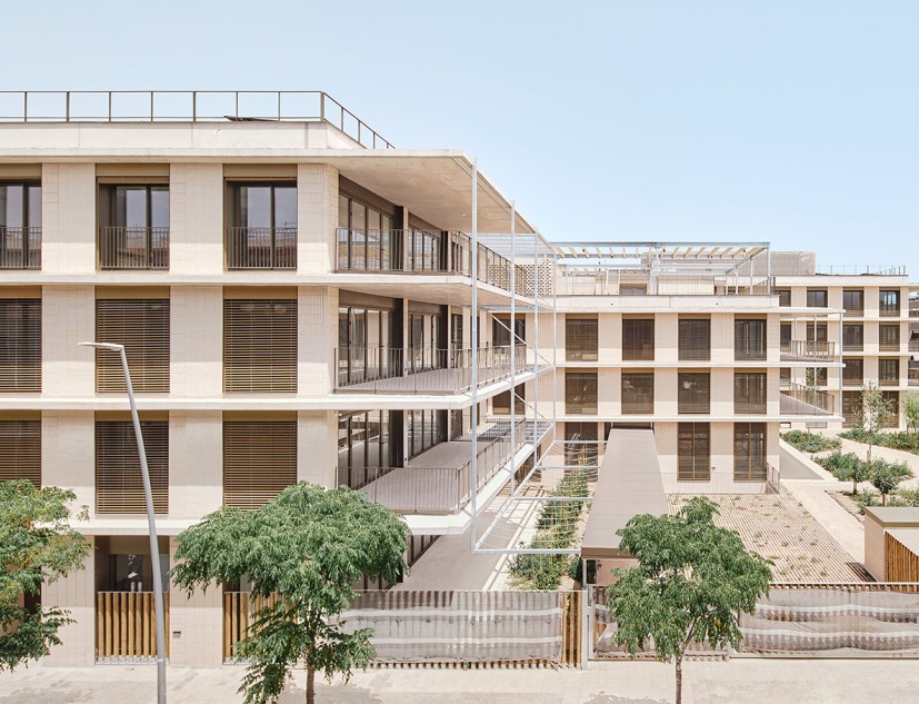 Residencia Josefa Puigpelat «Teresina» por Coll-Leclerc. Fotografía por José Hevia