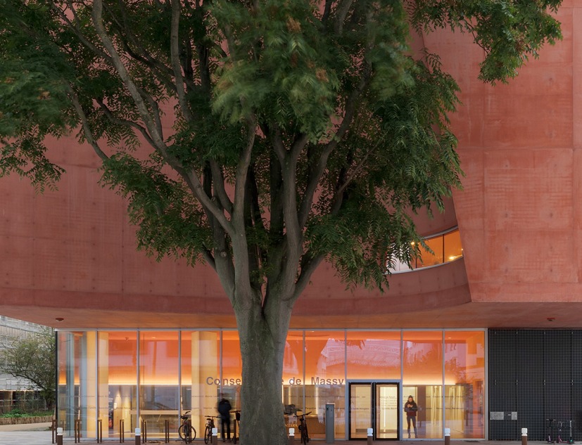 Dance, Music and Theatre Conservatoire in Massy by Dominique Coulon & associés. Photograph by Eugeni Pons