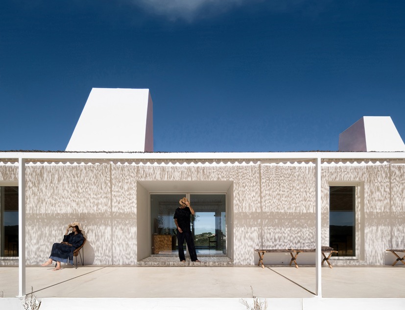 Monte Alvo House by NOZ Arquitectura. Photograph by Fernando Guerra