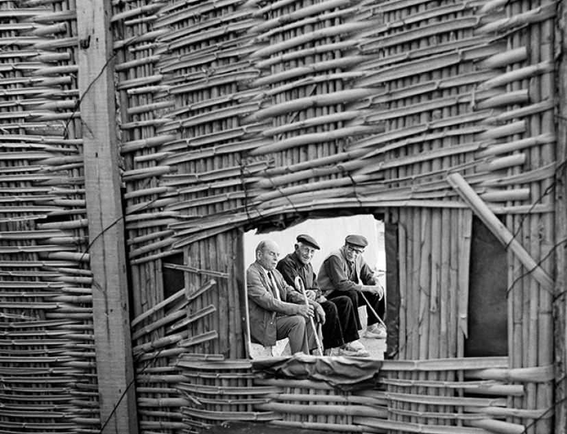 Live TV. Castelló de Farfanya, Lleida, 1968. Photography © Eugeni Forcano