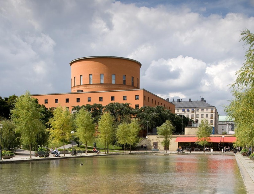 Asplund's Stockholm City Library. Photograph © Peter Guthrie