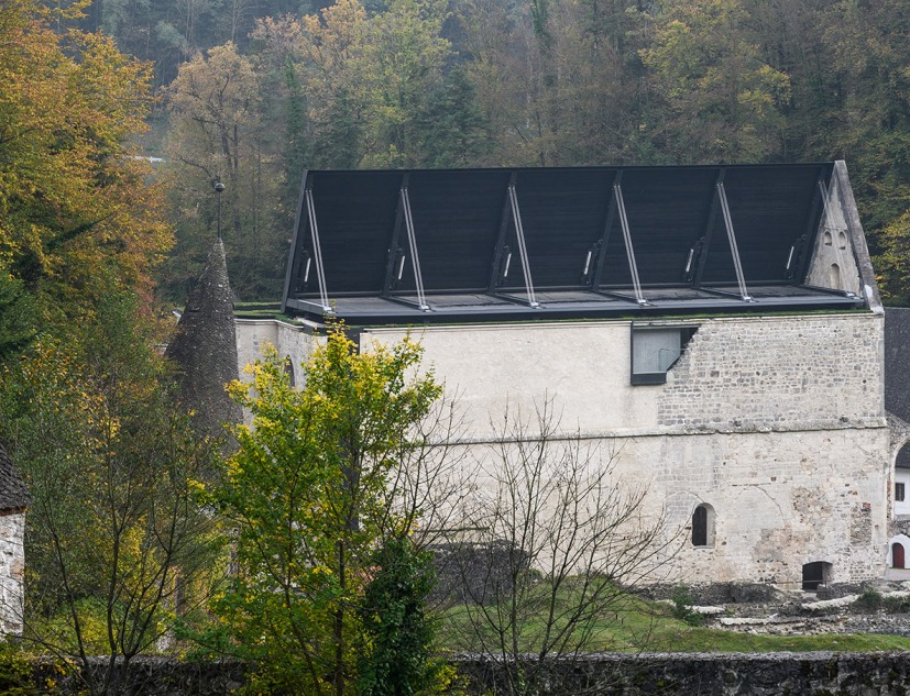 Covering the remains of the Church of St. John the Baptist in the Žiče Charterhouse by Medprostor. Photograph by Tadej Bolta