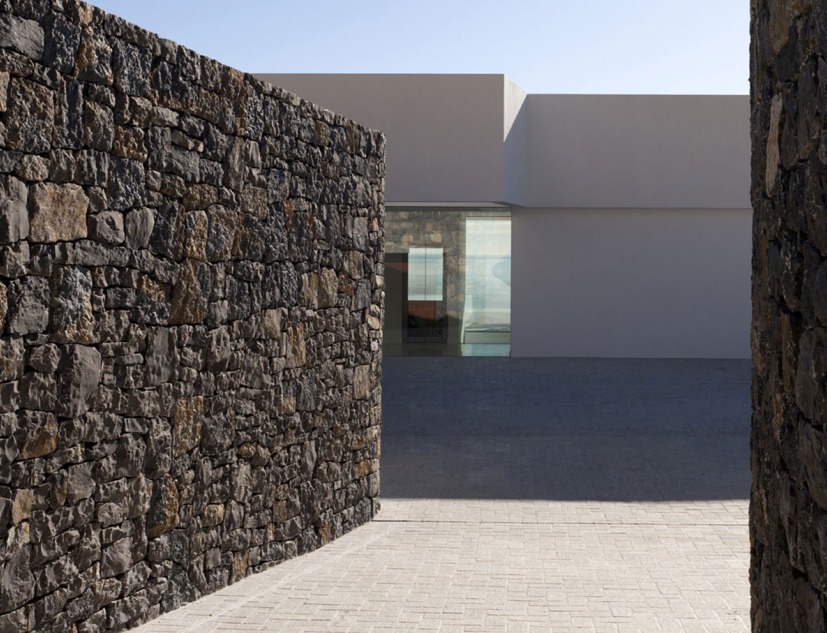 House in Altea by RGB Arquitectos. Photograph by Mayte Piera