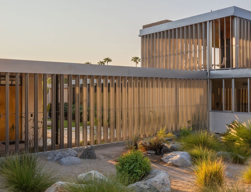 Kaufmann Desert House by Richard Neutra. Photograph by Daniel Salomon, courtesy of Vista Sotheby's International Realty