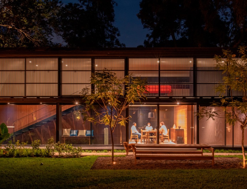 Casa L&J by Álvaro Moragrega. Photograph by Fernanda Leonel