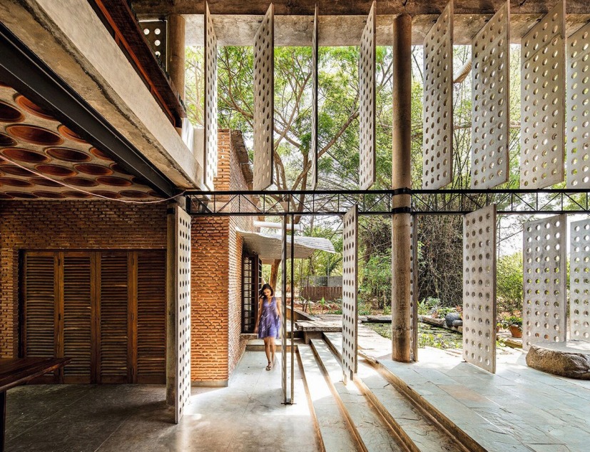 Wall House by Anupama Kundoo. Photograph by Javier Callejas