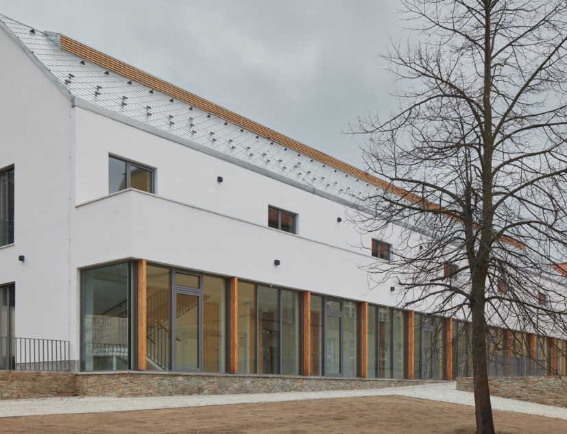 Extension of the Catholic Gymnasium in Třebíč by Atelier Tišnovka. Photograph by BoysPlayNice