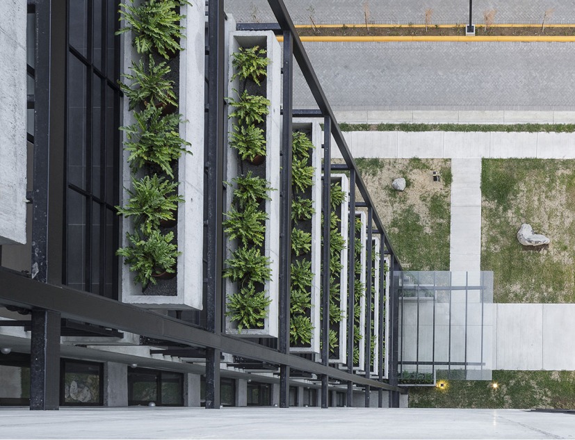 QALMA, un nuevo complejo residencial vertical por Carazo Arquitectura. Fotografía por Fernando Alda