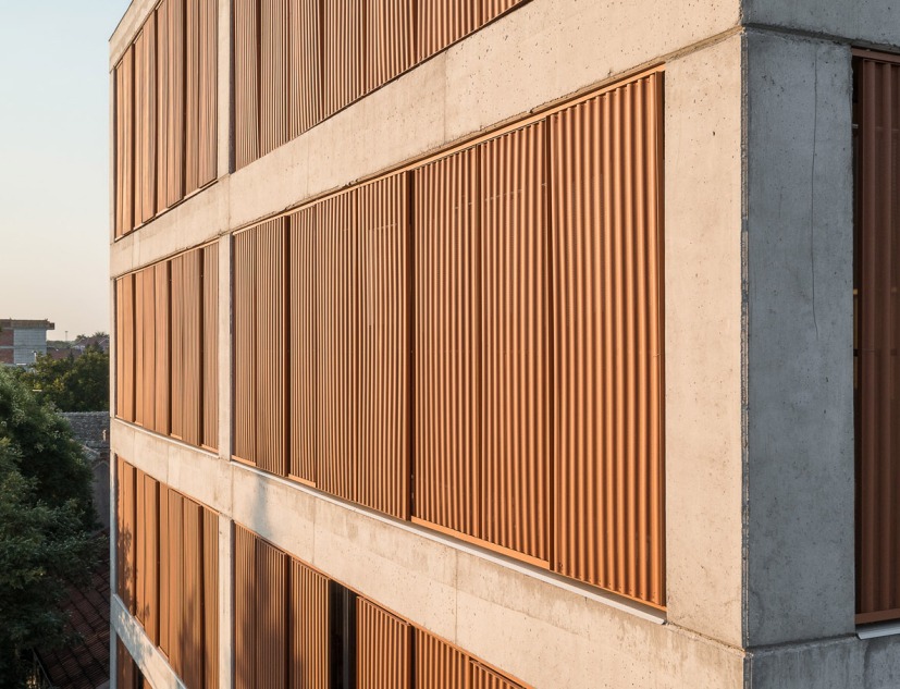 Skew House by Danilo Dangubic Architects. Photograph by Ilya Ivanov