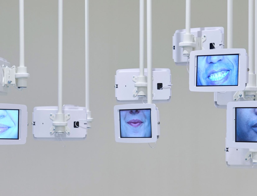 Las risas del mundo, 1999/2018. Vista de la instalación Archivo Esther Ferrer © Esther Ferrer, VEGAP, Bilbao, 2018 Fotografía por Erika Ede