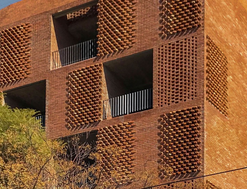 Damero building by Francisco Cadau Oficina de Arquitectura. Photograph courtesy of the studio