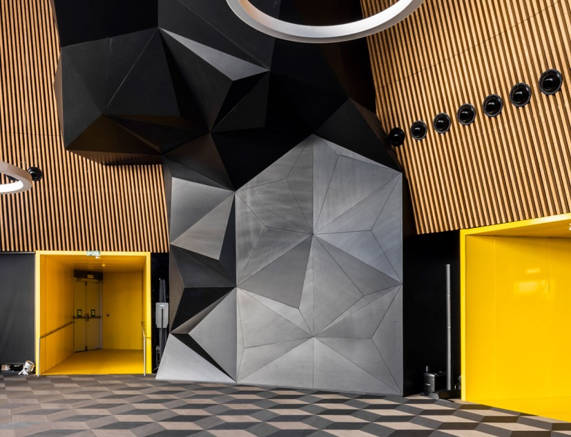 Azca Tower by Grupo GUBIA. Photograph by Javier Bravo