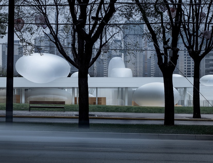 Intervención urbana. "Cheng Dong. Una ciudad coherente". Edificio público núm. 12 por Sangu Design. Fotografía por Xiao Tan 