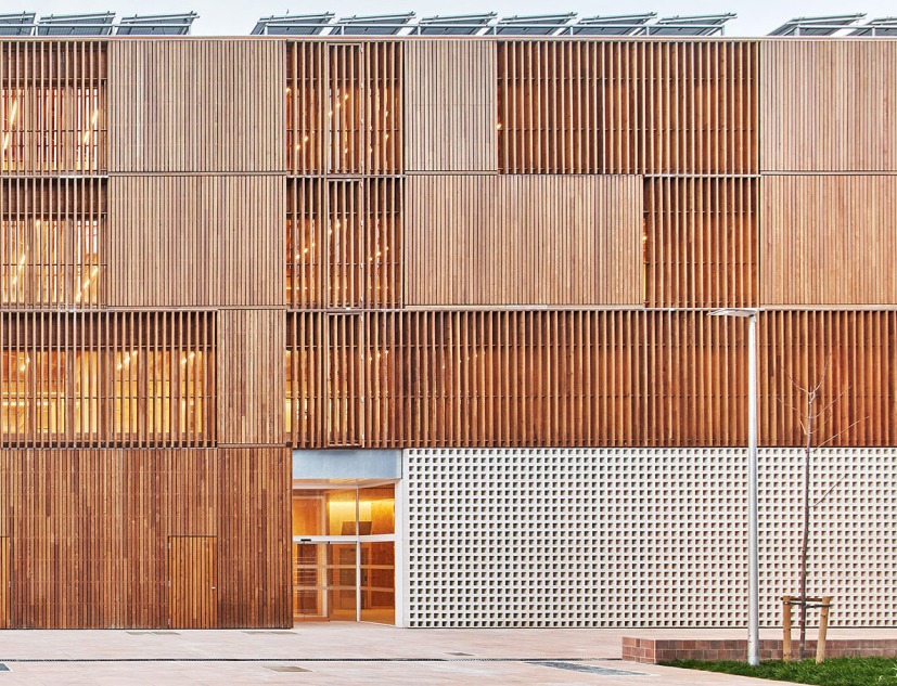 Casa Comunitaria Trinitat Vella por hazarquitectura. Fotografía por José Hevia