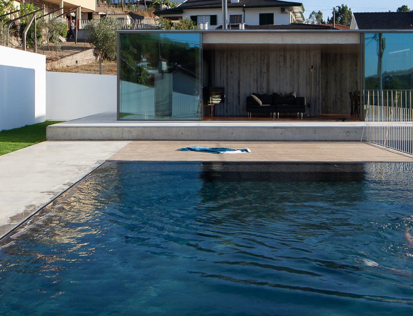 Casa de la Piscina por Antonio Cruz Lopes Architect. Fotografía de Jose Campos