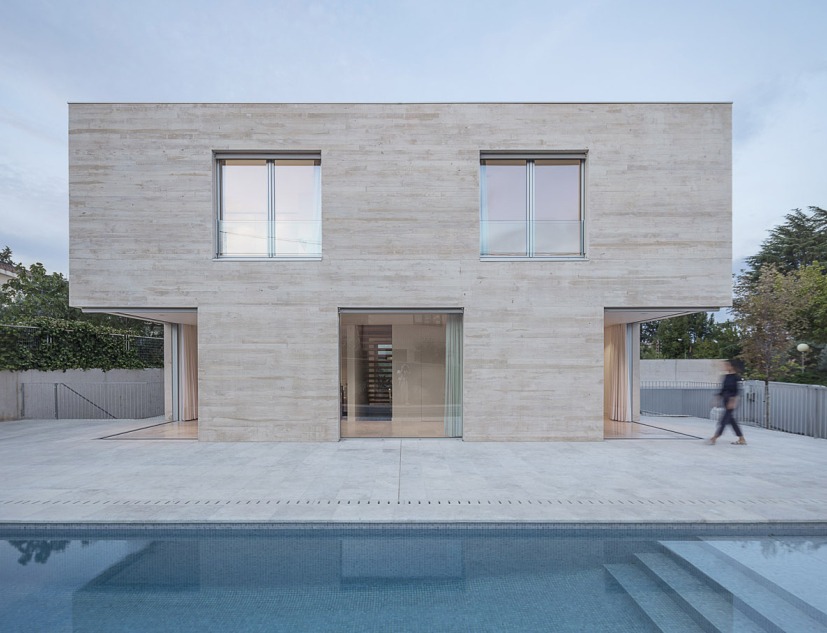 Domus Damero by Jesús Donaire García de Mora. Photograph by Montse Zamorano