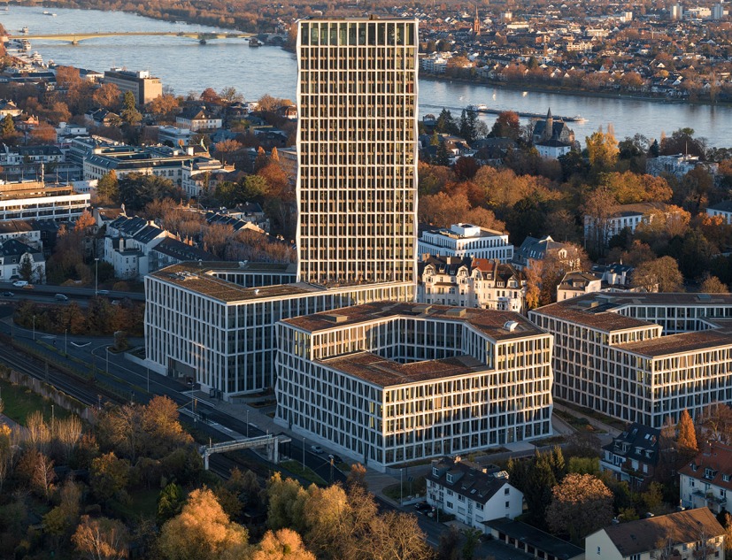 Neuer Kanzlerplatz by JSWD. Photograph by Christa HG Esch