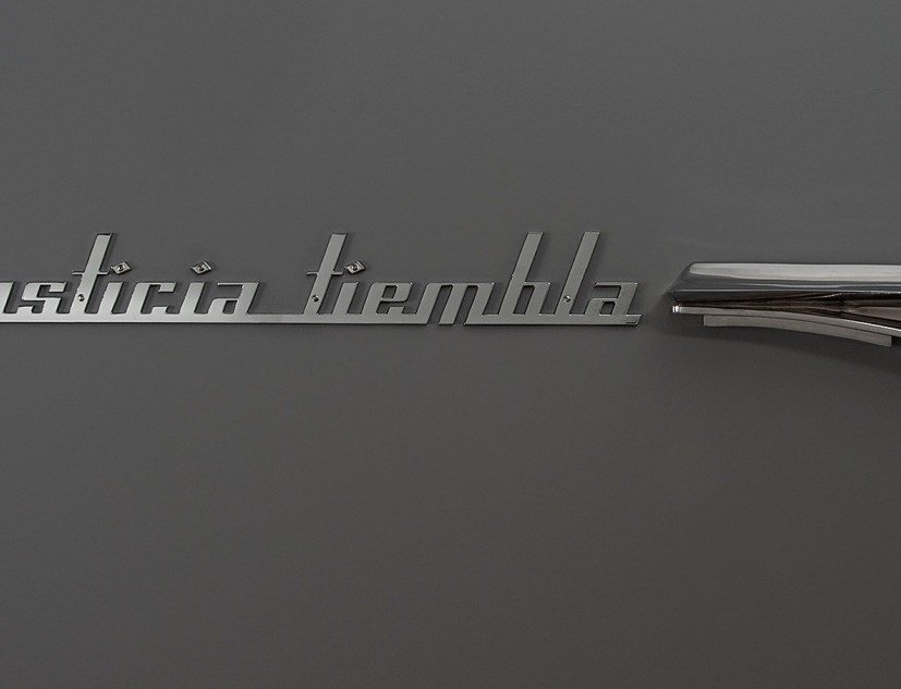 La injusticia tiembla, by Dagoberto Rodríguez, 2018. Image courtesy of Ivorypress La injusticia tiembla, by Dagoberto Rodríguez, 2018. Image courtesy of Ivorypress