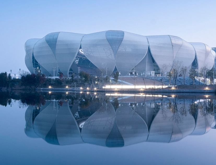 Hangzhou Olympic Sports Center by NBBJ. Photography iby Shao Feng