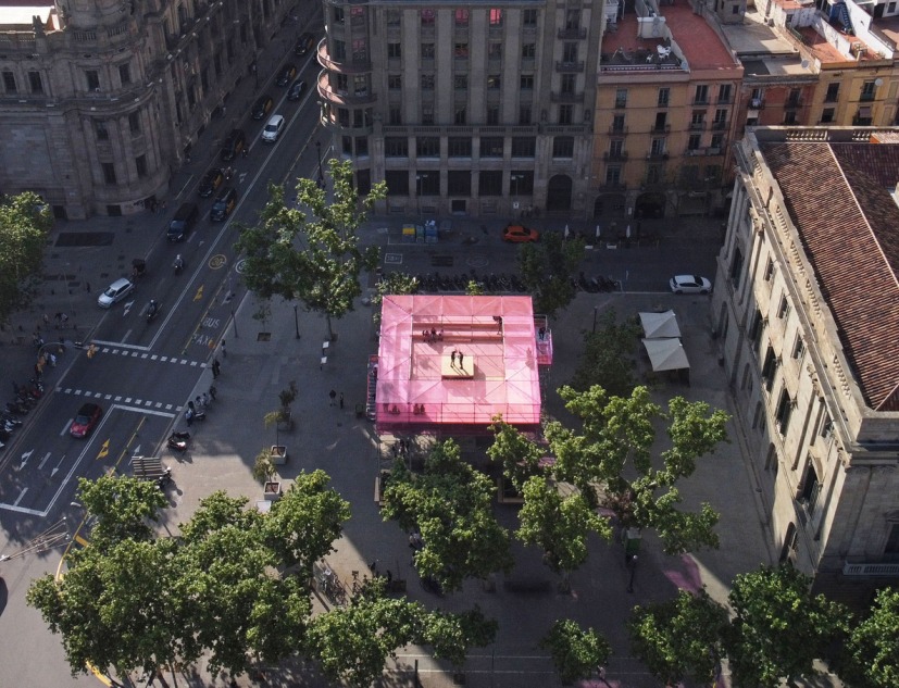 Revertir la pirámide por OJO estudio. Fotografía por Oriol Gómez, Arnau Marimon, Goroka